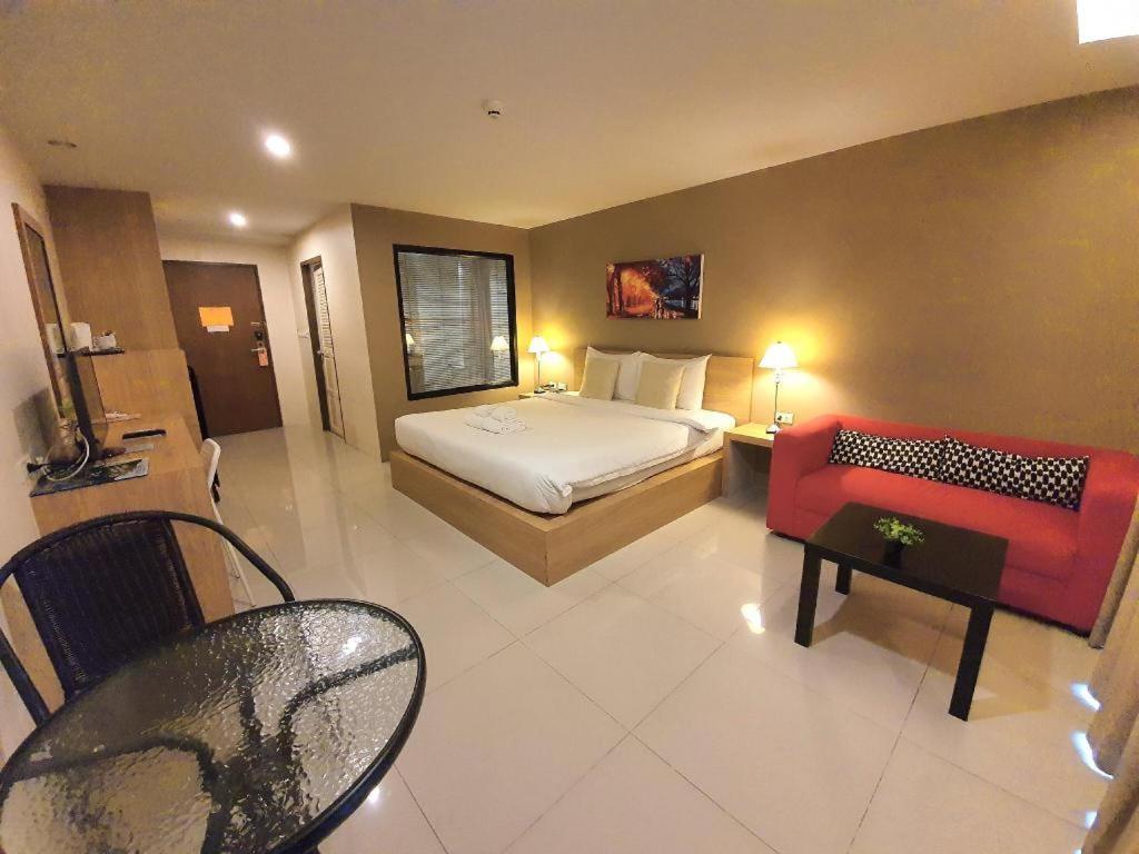 T5 Suites Паттайя Экстерьер фото