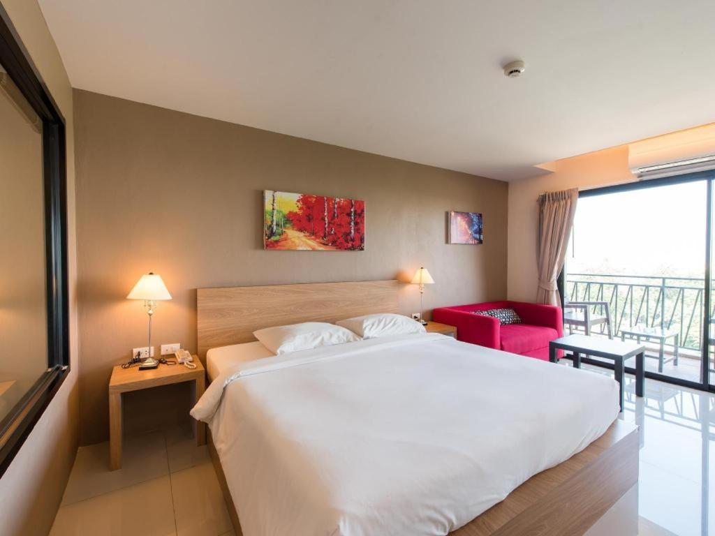 T5 Suites Паттайя Экстерьер фото