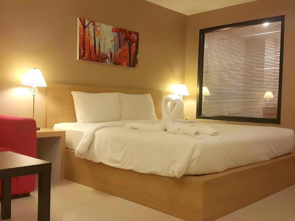 T5 Suites Паттайя Экстерьер фото