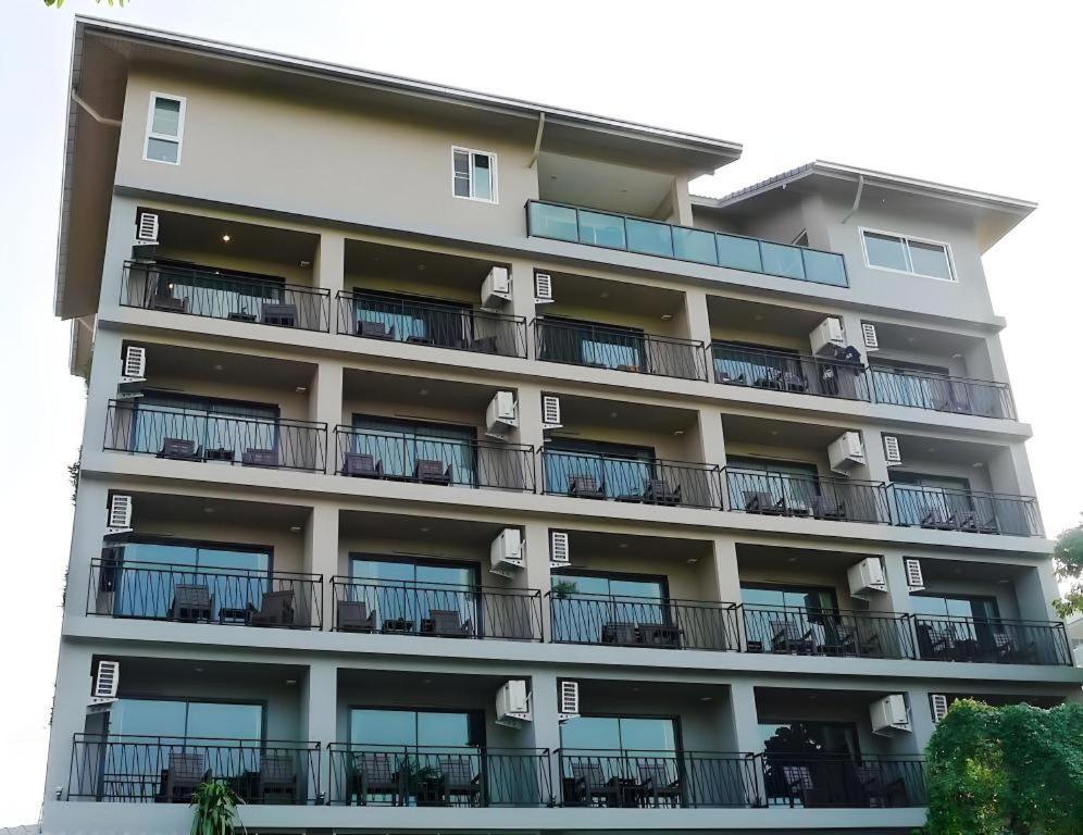 T5 Suites Паттайя Экстерьер фото